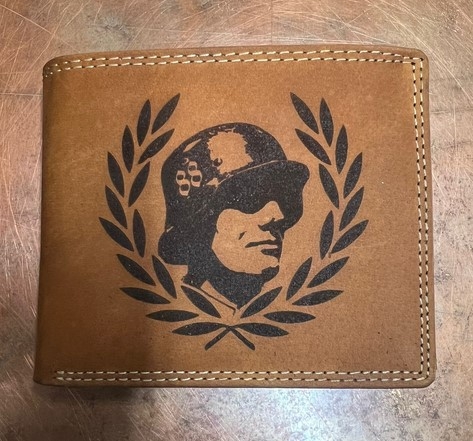 Leder Geldbeutel - Soldat im Lorbeerkranz