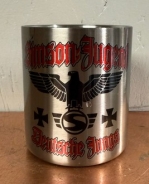 Edelstahltasse mit Karabinerhakengriff - SJ - Deustche Jungs